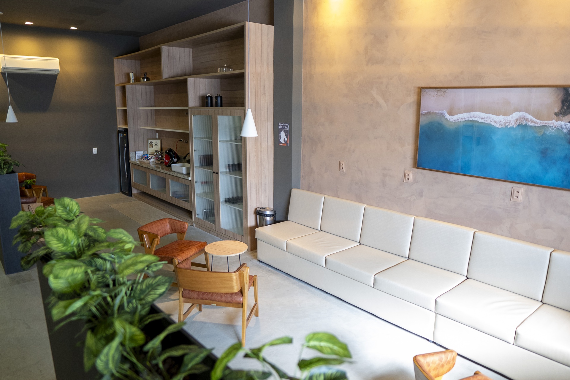 Lounge 1601 Business Center Medical